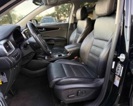 Черный Киа Соренто, объемом двигателя 3.3 л и пробегом 53 тыс. км за 12000 $, фото 7 на Automoto.ua