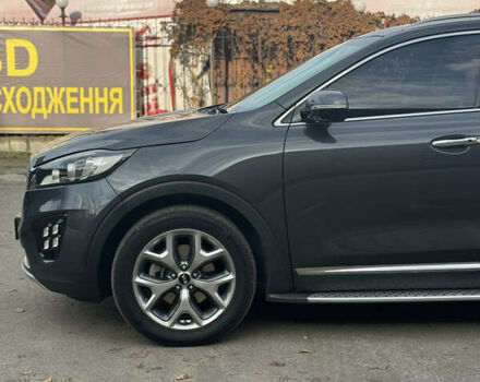Чорний Кіа Соренто, об'ємом двигуна 2.2 л та пробігом 160 тис. км за 21599 $, фото 8 на Automoto.ua