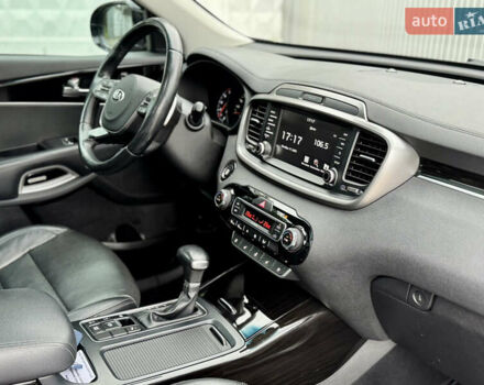 Черный Киа Соренто, объемом двигателя 2.2 л и пробегом 165 тыс. км за 25700 $, фото 38 на Automoto.ua