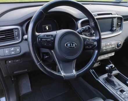 Киа Соренто 2017 в Сумах на Automoto.ua Черный Киа Соренто, объемом двигателя 2 л и пробегом 88 тыс. км за 24000 $, фото 5 на Automoto.ua