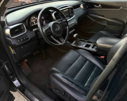 Черный Киа Соренто, объемом двигателя 3.3 л и пробегом 53 тыс. км за 12000 $, фото 6 на Automoto.ua