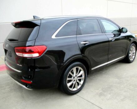 Чорний Кіа Соренто, об'ємом двигуна 3.3 л та пробігом 57 тис. км за 4000 $, фото 7 на Automoto.ua