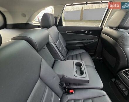 Чорний Кіа Соренто, об'ємом двигуна 2.2 л та пробігом 123 тис. км за 24950 $, фото 64 на Automoto.ua