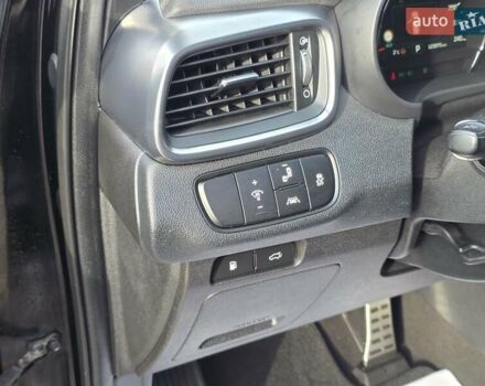 Чорний Кіа Соренто, об'ємом двигуна 2.2 л та пробігом 123 тис. км за 24950 $, фото 80 на Automoto.ua