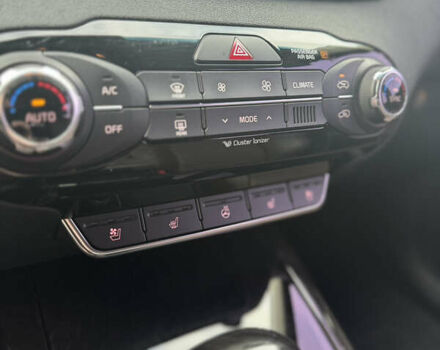 Чорний Кіа Соренто, об'ємом двигуна 2.2 л та пробігом 160 тис. км за 21599 $, фото 28 на Automoto.ua