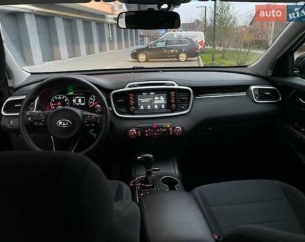 Черный Киа Соренто, объемом двигателя 2.36 л и пробегом 99 тыс. км за 16450 $, фото 7 на Automoto.ua
