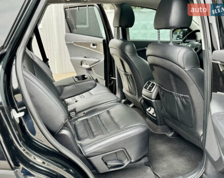Черный Киа Соренто, объемом двигателя 2.2 л и пробегом 165 тыс. км за 25700 $, фото 22 на Automoto.ua