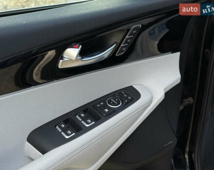 Черный Киа Соренто, объемом двигателя 2.2 л и пробегом 162 тыс. км за 24700 $, фото 17 на Automoto.ua