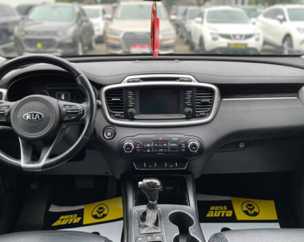 Черный Киа Соренто, объемом двигателя 2.4 л и пробегом 115 тыс. км за 17700 $, фото 13 на Automoto.ua