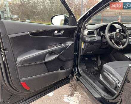 Черный Киа Соренто, объемом двигателя 2.4 л и пробегом 119 тыс. км за 16300 $, фото 11 на Automoto.ua