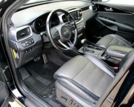 Чорний Кіа Соренто, об'ємом двигуна 3.3 л та пробігом 57 тис. км за 4000 $, фото 11 на Automoto.ua