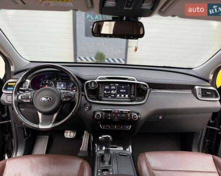 Киа Соренто 2017 в Киеве на Automoto.ua Черный Киа Соренто, объемом двигателя 2.2 л и пробегом 146 тыс. км за 23999 $, фото 17 на Automoto.ua