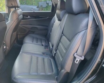 Киа Соренто 2017 в Сумах на Automoto.ua Черный Киа Соренто, объемом двигателя 2 л и пробегом 88 тыс. км за 24000 $, фото 10 на Automoto.ua