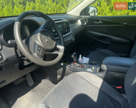 Чорний Кіа Соренто, об'ємом двигуна 2.36 л та пробігом 139 тис. км за 14777 $, фото 12 на Automoto.ua
