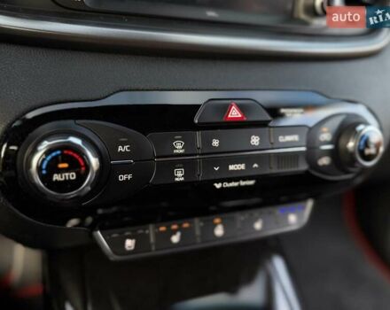 Чорний Кіа Соренто, об'ємом двигуна 2.2 л та пробігом 147 тис. км за 22700 $, фото 28 на Automoto.ua
