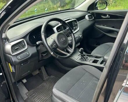 Черный Киа Соренто, объемом двигателя 2.36 л и пробегом 167 тыс. км за 14500 $, фото 9 на Automoto.ua