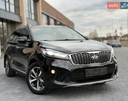 Кіа Соренто 2018 у Вінниці на Automoto.ua Чорний Кіа Соренто, об'ємом двигуна 2.2 л та пробігом 117 тис. км за 24800 $, фото 26 на Automoto.ua