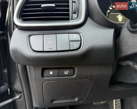 Кіа Соренто 2018 у Вінниці на Automoto.ua Чорний Кіа Соренто, об'ємом двигуна 2.2 л та пробігом 117 тис. км за 24800 $, фото 47 на Automoto.ua