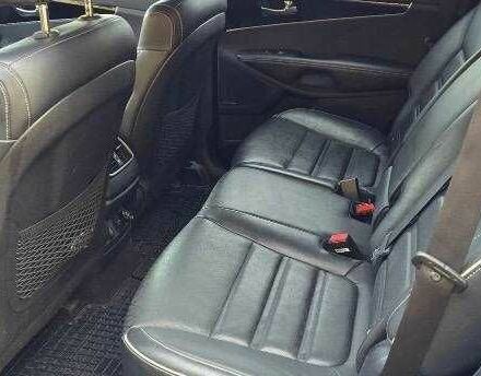 Чорний Кіа Соренто, об'ємом двигуна 2.2 л та пробігом 176 тис. км за 10800 $, фото 8 на Automoto.ua