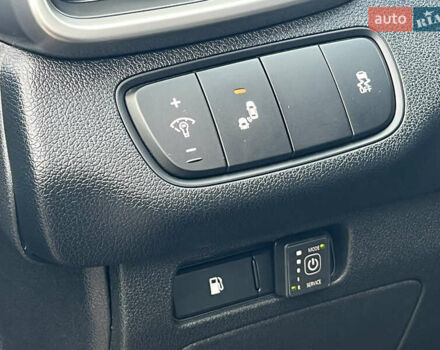 Черный Киа Соренто, объемом двигателя 2.36 л и пробегом 100 тыс. км за 16850 $, фото 35 на Automoto.ua