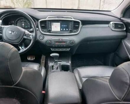 Чорний Кіа Соренто, об'ємом двигуна 2.2 л та пробігом 140 тис. км за 17800 $, фото 7 на Automoto.ua