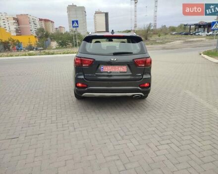 Черный Киа Соренто, объемом двигателя 2.2 л и пробегом 226 тыс. км за 21500 $, фото 7 на Automoto.ua