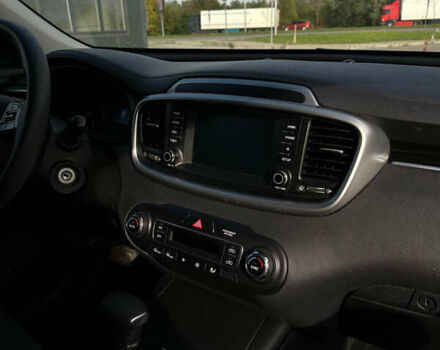 Черный Киа Соренто, объемом двигателя 3.34 л и пробегом 110 тыс. км за 19999 $, фото 21 на Automoto.ua