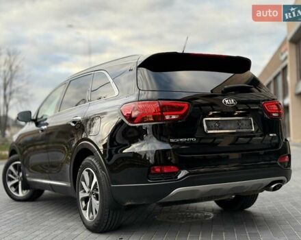 Кіа Соренто 2018 у Вінниці на Automoto.ua Чорний Кіа Соренто, об'ємом двигуна 2.2 л та пробігом 117 тис. км за 24800 $, фото 23 на Automoto.ua
