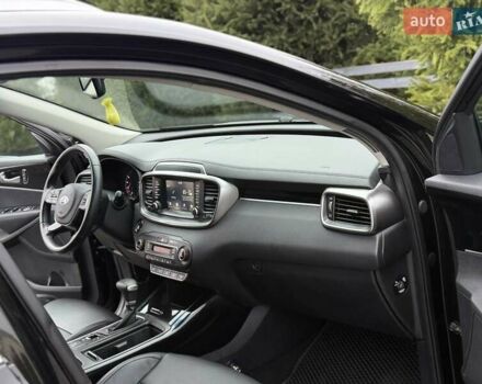 Черный Киа Соренто, объемом двигателя 2.2 л и пробегом 120 тыс. км за 23300 $, фото 15 на Automoto.ua