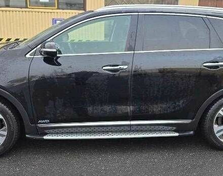 Чорний Кіа Соренто, об'ємом двигуна 2.2 л та пробігом 176 тис. км за 10800 $, фото 2 на Automoto.ua