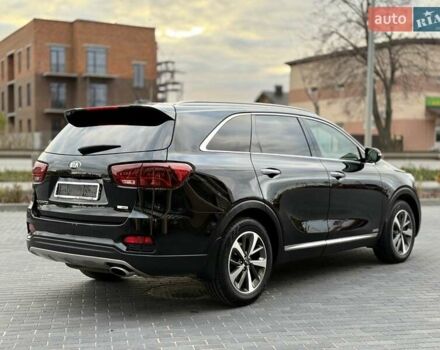 Кіа Соренто 2018 у Вінниці на Automoto.ua Чорний Кіа Соренто, об'ємом двигуна 2.2 л та пробігом 117 тис. км за 24800 $, фото 12 на Automoto.ua