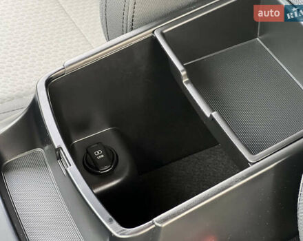 Черный Киа Соренто, объемом двигателя 2.36 л и пробегом 100 тыс. км за 16850 $, фото 39 на Automoto.ua