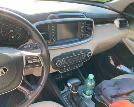 Чорний Кіа Соренто, об'ємом двигуна 2.4 л та пробігом 110 тис. км за 19000 $, фото 7 на Automoto.ua