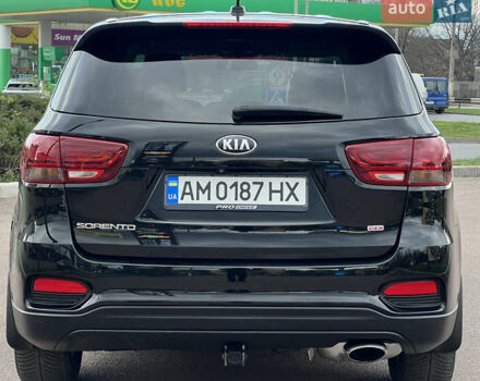 Черный Киа Соренто, объемом двигателя 2.36 л и пробегом 100 тыс. км за 16850 $, фото 7 на Automoto.ua