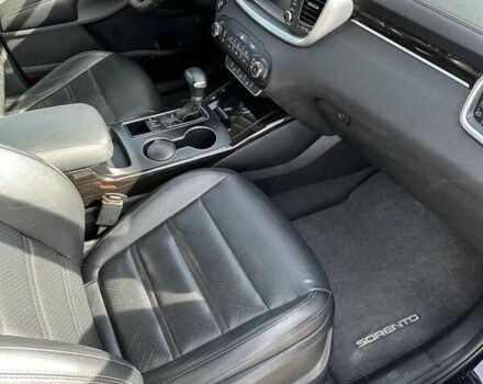 Киа Соренто 2018 в Коломые на Automoto.ua Черный Киа Соренто, объемом двигателя 2.4 л и пробегом 69 тыс. км за 18888 $, фото 9 на Automoto.ua