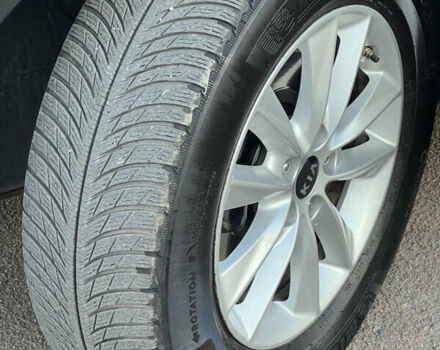 Черный Киа Соренто, объемом двигателя 2.36 л и пробегом 100 тыс. км за 16850 $, фото 24 на Automoto.ua