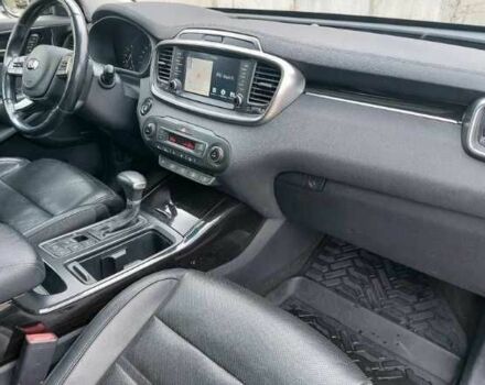 Чорний Кіа Соренто, об'ємом двигуна 2.2 л та пробігом 140 тис. км за 17800 $, фото 11 на Automoto.ua