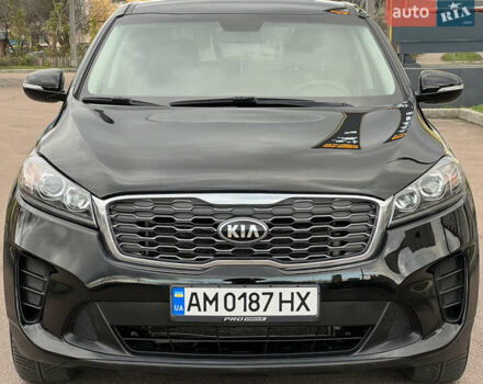 Черный Киа Соренто, объемом двигателя 2.36 л и пробегом 100 тыс. км за 16850 $, фото 3 на Automoto.ua