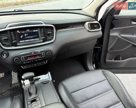 Кіа Соренто 2018 у Вінниці на Automoto.ua Чорний Кіа Соренто, об'ємом двигуна 2.2 л та пробігом 117 тис. км за 24800 $, фото 59 на Automoto.ua