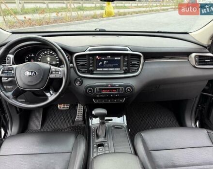 Кіа Соренто 2018 у Вінниці на Automoto.ua Чорний Кіа Соренто, об'ємом двигуна 2.2 л та пробігом 117 тис. км за 24800 $, фото 58 на Automoto.ua