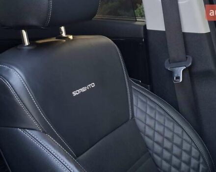 Чорний Кіа Соренто, об'ємом двигуна 2.2 л та пробігом 134 тис. км за 29999 $, фото 58 на Automoto.ua