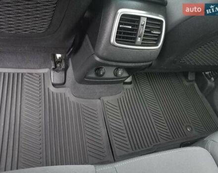 Чорний Кіа Соренто, об'ємом двигуна 3.34 л та пробігом 272 тис. км за 18500 $, фото 28 на Automoto.ua