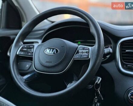 Чорний Кіа Соренто, об'ємом двигуна 3.34 л та пробігом 170 тис. км за 16800 $, фото 20 на Automoto.ua
