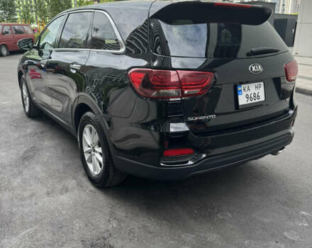 Черный Киа Соренто, объемом двигателя 2.36 л и пробегом 85 тыс. км за 15900 $, фото 12 на Automoto.ua
