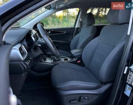 Чорний Кіа Соренто, об'ємом двигуна 3.34 л та пробігом 170 тис. км за 16800 $, фото 10 на Automoto.ua