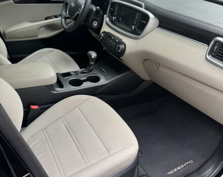Черный Киа Соренто, объемом двигателя 2.36 л и пробегом 85 тыс. км за 15900 $, фото 24 на Automoto.ua