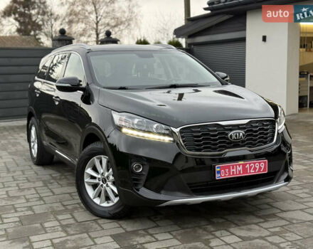 Черный Киа Соренто, объемом двигателя 2.2 л и пробегом 183 тыс. км за 22900 $, фото 4 на Automoto.ua