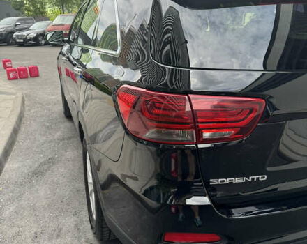 Черный Киа Соренто, объемом двигателя 2.36 л и пробегом 85 тыс. км за 16800 $, фото 9 на Automoto.ua