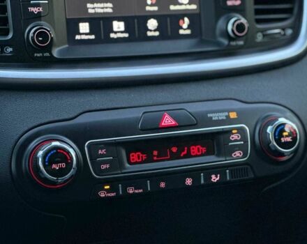 Черный Киа Соренто, объемом двигателя 3.3 л и пробегом 170 тыс. км за 16800 $, фото 22 на Automoto.ua