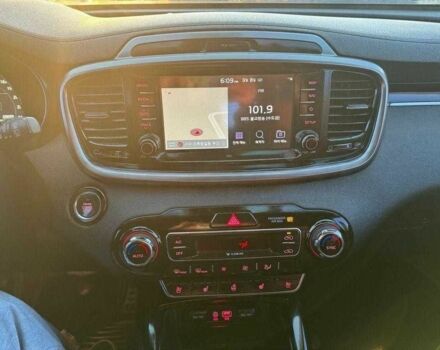 Черный Киа Соренто, объемом двигателя 2.2 л и пробегом 48 тыс. км за 19000 $, фото 18 на Automoto.ua